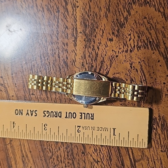 Women's Pierre Vallee Watch ⌚️ - Picture 6 of 6